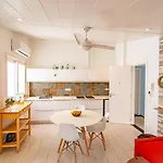 Διαμέρισμα Mexico Suite- Private Terrace. Air Conditioned *